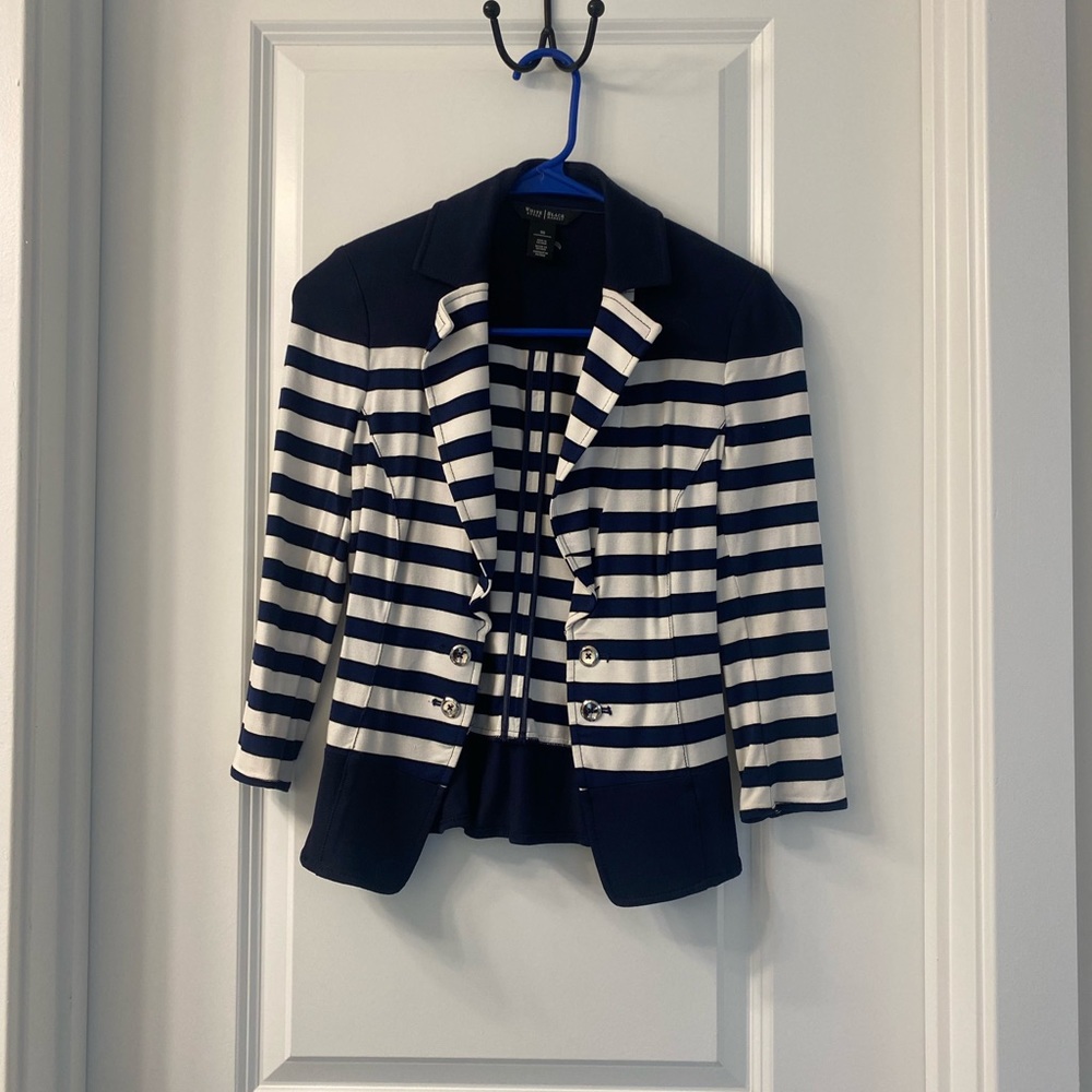 White House Black Market Jacket; Size 00